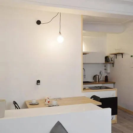 Cosy A 2 Min De La Et Des Commerces - Vieil - Fr-1-252-143 Апартаменты Антиб